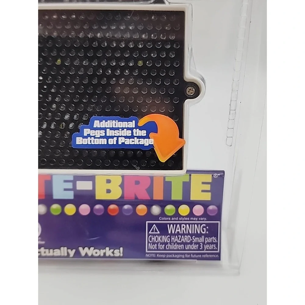 NIP Hasbro's World's‎ Smallest LITE-BRITE #545 Actually Works!